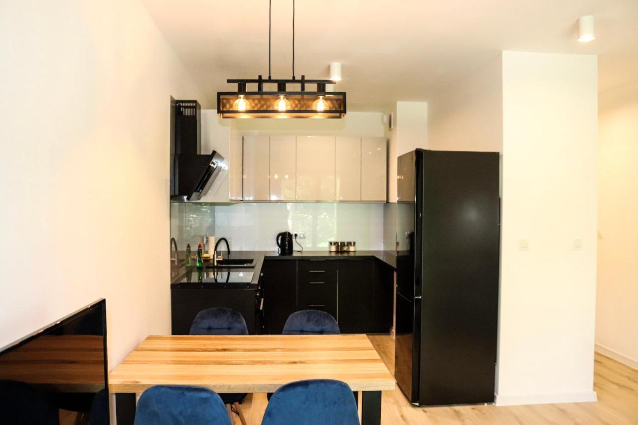 Lemon Park Apartments Parking Gratis Познань Экстерьер фото